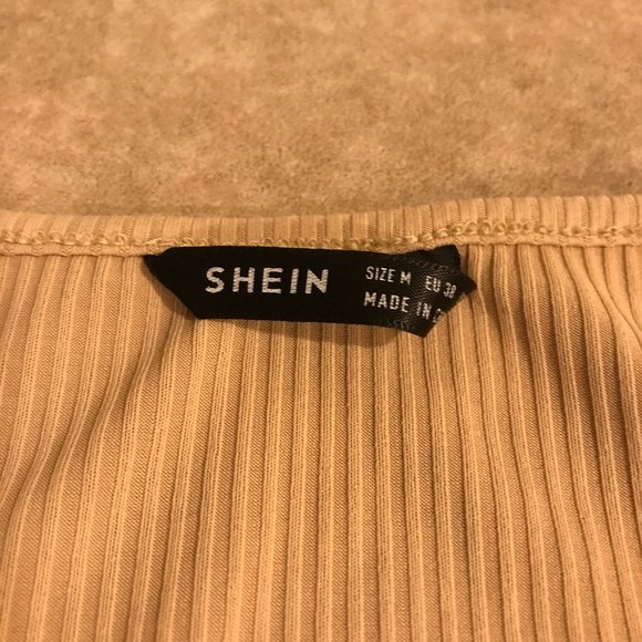 Women's Croptop Shein / Color: Cream / Size: M - Picture 3 of 3